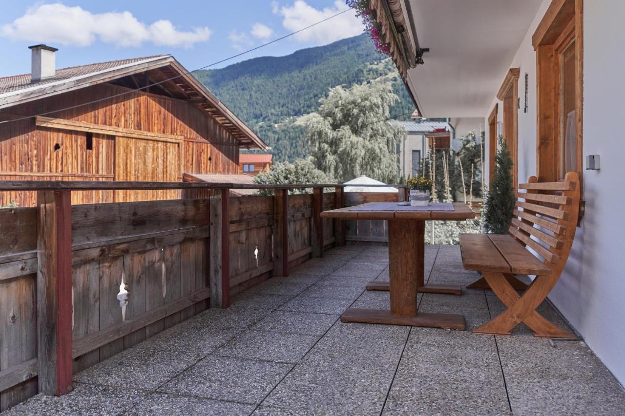 Pienz Apart Oetz Exterior photo